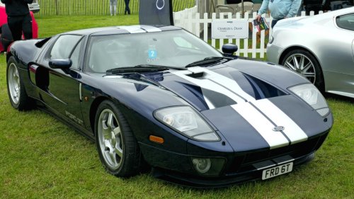 10 classic sports cars that have tremendous value now