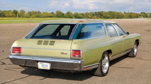 The 9-passenger family wagon that secretly had muscle car power in 1970