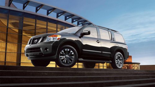 The 2015 Infiniti QX80 has an interior that puts new luxury cars to shame