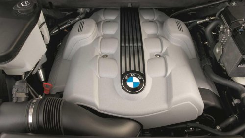 The BMW X5 4.8is is a sporty SUV that costs less than you'd expect