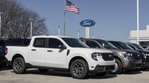 Ford, Ford Explorer, Was the Ford Explorer Sport Trac too early for its own good?