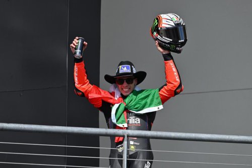 Nadie puede con Bezzecchi en el GP de Estados Unidos: otra victoria y mensaje claro a sus rivales