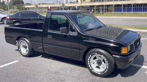 RAM, Ford, Not a Ram or a Ford: This was America's last carbureted pickup truck
