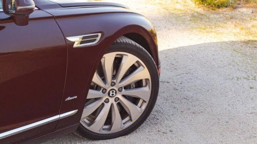 2026 Bentley Flying Spure Azure: All the Details