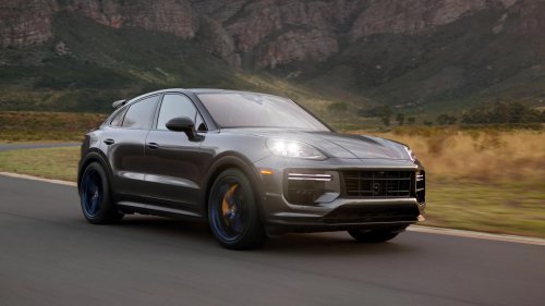 Porsche confirms next-gen gas Cayenne is coming