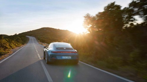 The hybrid sedan with the highest driving range in 2026