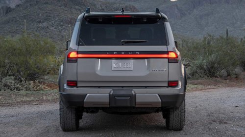 Lexus, Lexus IS, Lexus GX, Toyota, Toyota Land Cruiser, 5 reasons the Lexus GX is a better buy than the Toyota Land Cruiser