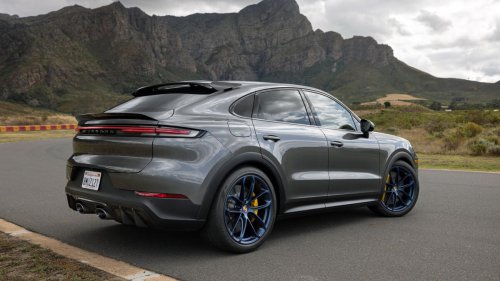 Porsche confirms next-gen gas Cayenne is coming