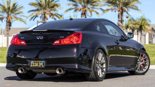 Infiniti, SUV, The time Infiniti built an SUV that was faster than its own sports car