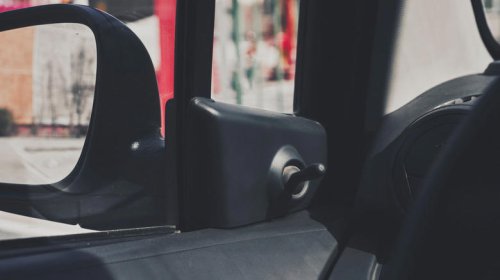 11 car features modern tech made obsolete