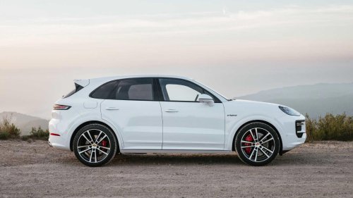 A new, combustion-powered Porsche Cayenne is coming soon