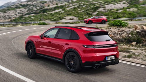 A new, combustion-powered Porsche Cayenne is coming soon