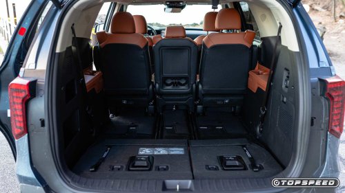 The Kia Carnival is the minivan that SUV buyers secretly want