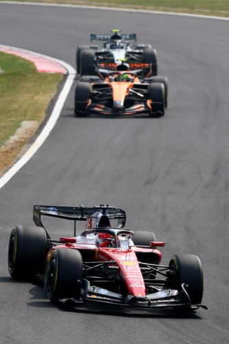 Charles Leclerc, piloto de Ferrari F1, señala el punto débil del SF-26: “Sufrimos con nuestro motor”