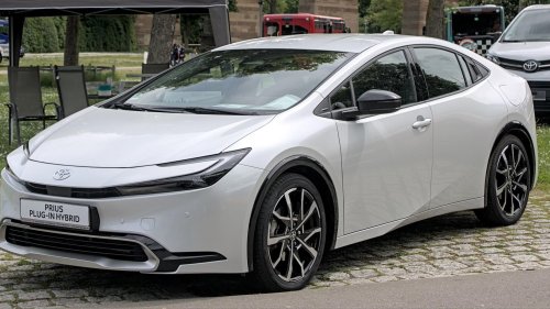 20 cars that handle high mileage without huge repair costs