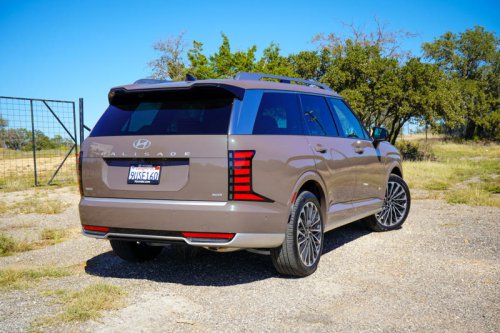 2026 Hyundai Palisade gas-only vs. hybrid: Which is best?