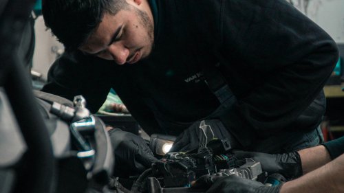 10 dealer add-ons you should always say no to &amp; 10 that are worth it