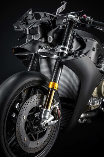 Una MotoGP homologada para carretera: Ducati desafía la lógica con la Superleggera V4 Centenario