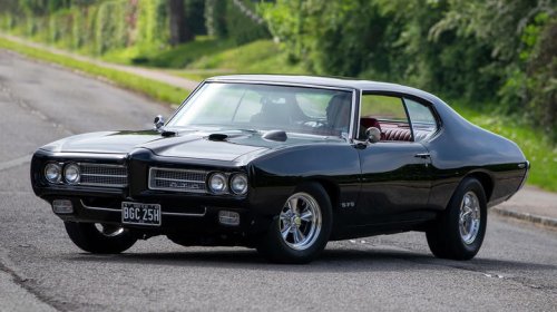 5 classic muscle cars that make the Pontiac GTO look slow