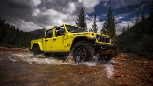 Jeep, Jeep Gladiator, The Jeep Gladiator is getting its manual transmission back