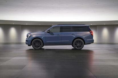 Ford wishes the Expedition a happy 30th birthday with appearance pack