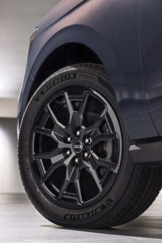 Ford wishes the Expedition a happy 30th birthday with appearance pack