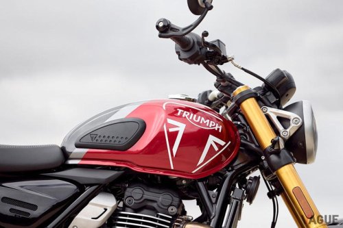 排気量でマウント取ろう、なんてもう古いって! 大型バイクに引けを取らない中免で乗れる超高性能な現行「400ccスポーツ」3選