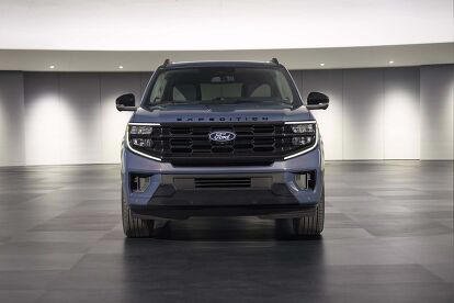 Ford wishes the Expedition a happy 30th birthday with appearance pack