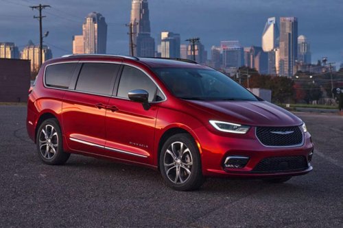 Chrysler recalls nearly 180,000 Pacifica and Voyager vans for bad airbags
