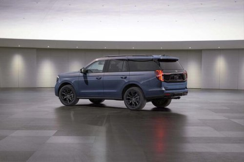 Ford wishes the Expedition a happy 30th birthday with appearance pack