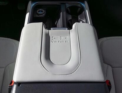 Ford wishes the Expedition a happy 30th birthday with appearance pack