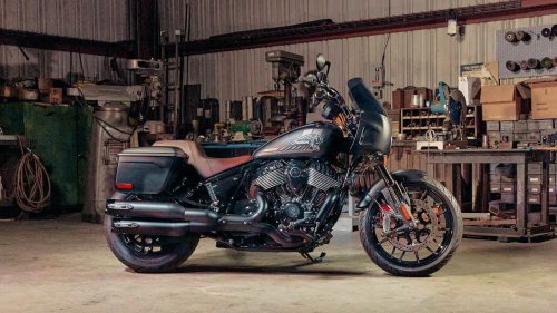 The power cruiser that feels strong, stable, and easy on long rides
