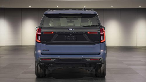 Ford put Mustang Dark Horse paint on the 2027 Expedition