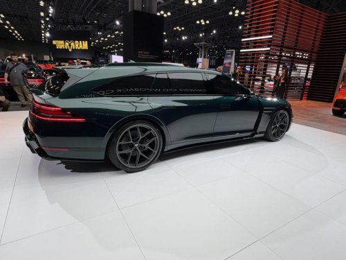 Genesis just shocked us: The G90 wingback is even better in person