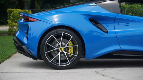 The mid-engined sports car with Ferrari looks and Toyota reliability