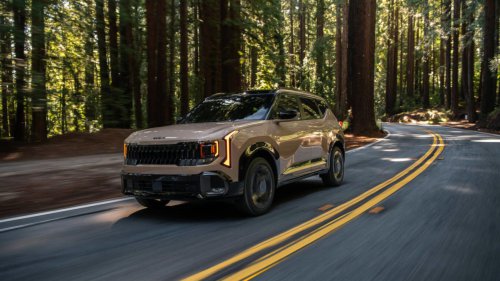 2027 Kia Seltos debuts as a baby Telluride with new hybrid power