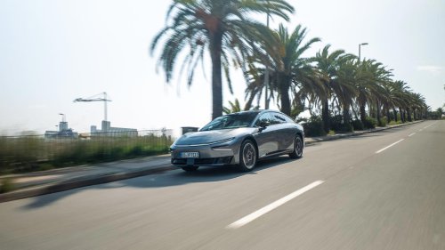 Prueba Xpeng P7+: Un tecnológico y aerodinámico salón rodante