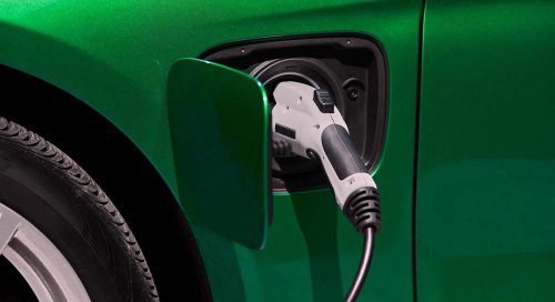 Híbrido enchufable o eléctrico en 2026: un experto en motor revela qué opción tiene más sentido actualmente