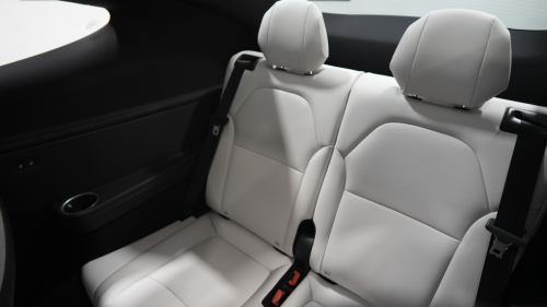 Tesla gave me a sneak peek at the 6-seater Model Y—I couldn’t tell the difference