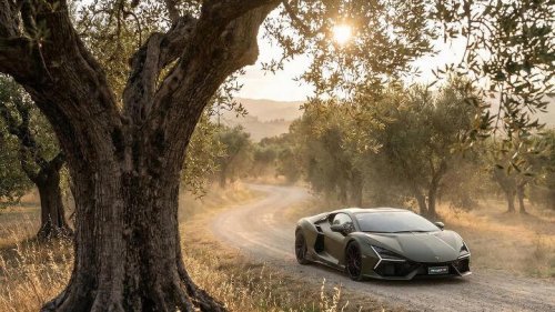 Lamborghini, Lamborghini's April Fool's joke is about colors that should happen