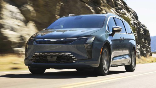 Chrysler, Chrysler's got a new logo you'll only see on one car