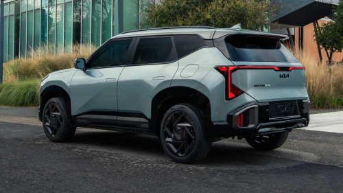 Kia, Kia Seltos, AWD, 2027 Kia Seltos debuts for US: 190 HP, AWD hybrid, and more