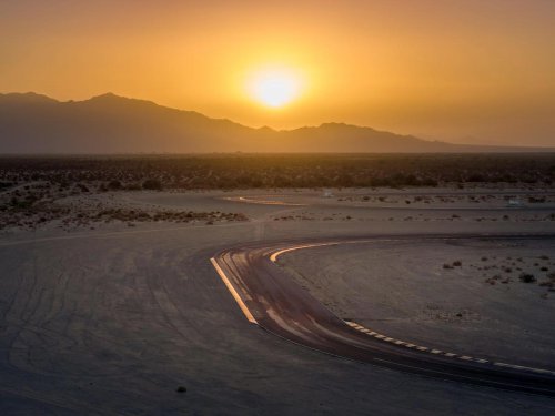 Si buscas ir al circuito, ¿porqué no compras este?