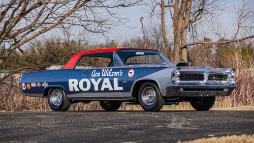The factory muscle car with the highest power-to-weight ratio in the '60s
