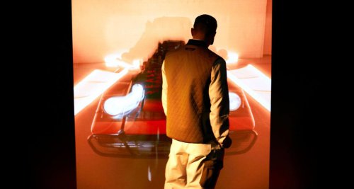 Automobili Amos quiere vestirnos de rally: las pistas polvorientas merecen ropa de lujo