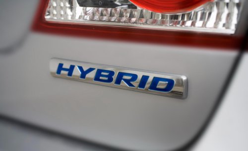 El manual definitivo: por qué los coches híbridos pierden potencia con el tiempo y cómo evitarlo