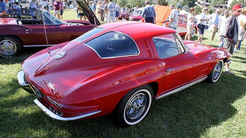 The 1963 Corvette split window was pulled after one year and buyers didn’t understand why