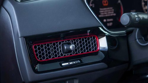 A used Honda Civic Si sedan can help you beat depreciation