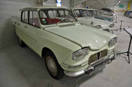 The man who owns 120 Citroëns