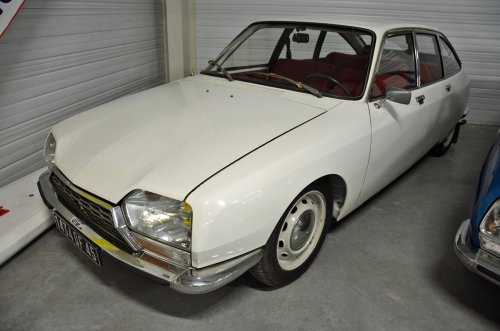 The man who owns 120 Citroëns